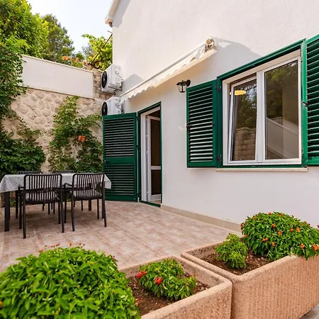 Apartment Alo Jozic *